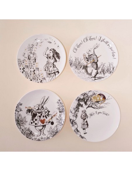SET DE 4 PLATOS ALICIA EN EL PAÍS DE LAS MARAVILLAS