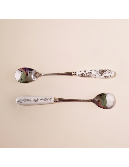 SET DE 4 CUCHARILLAS ALICIA EN EL PAÍS DE LAS MARAVILLAS